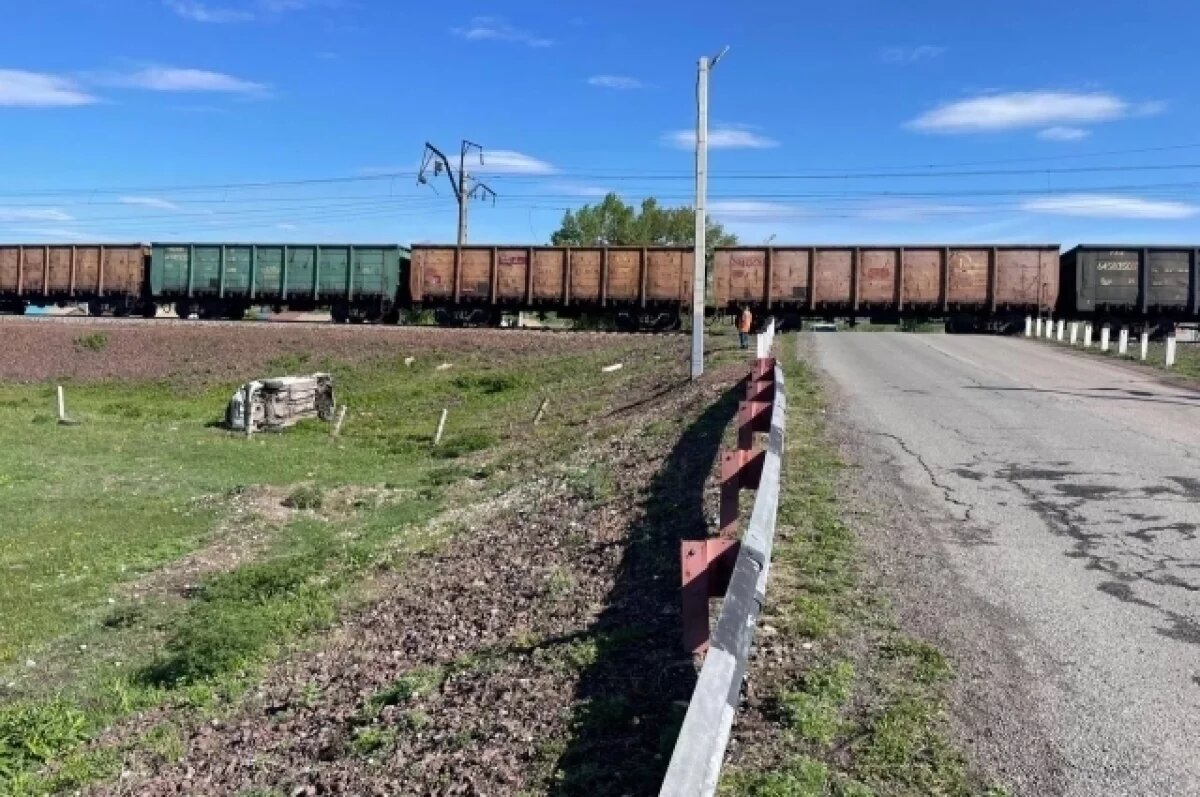    Автомобиль перевернулся.