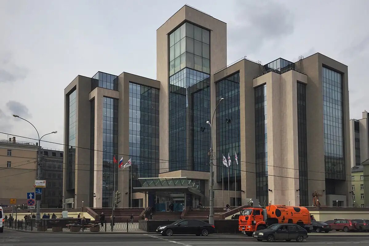    Главный офис компании «Лукойл» в Москве. © wikipedia.org