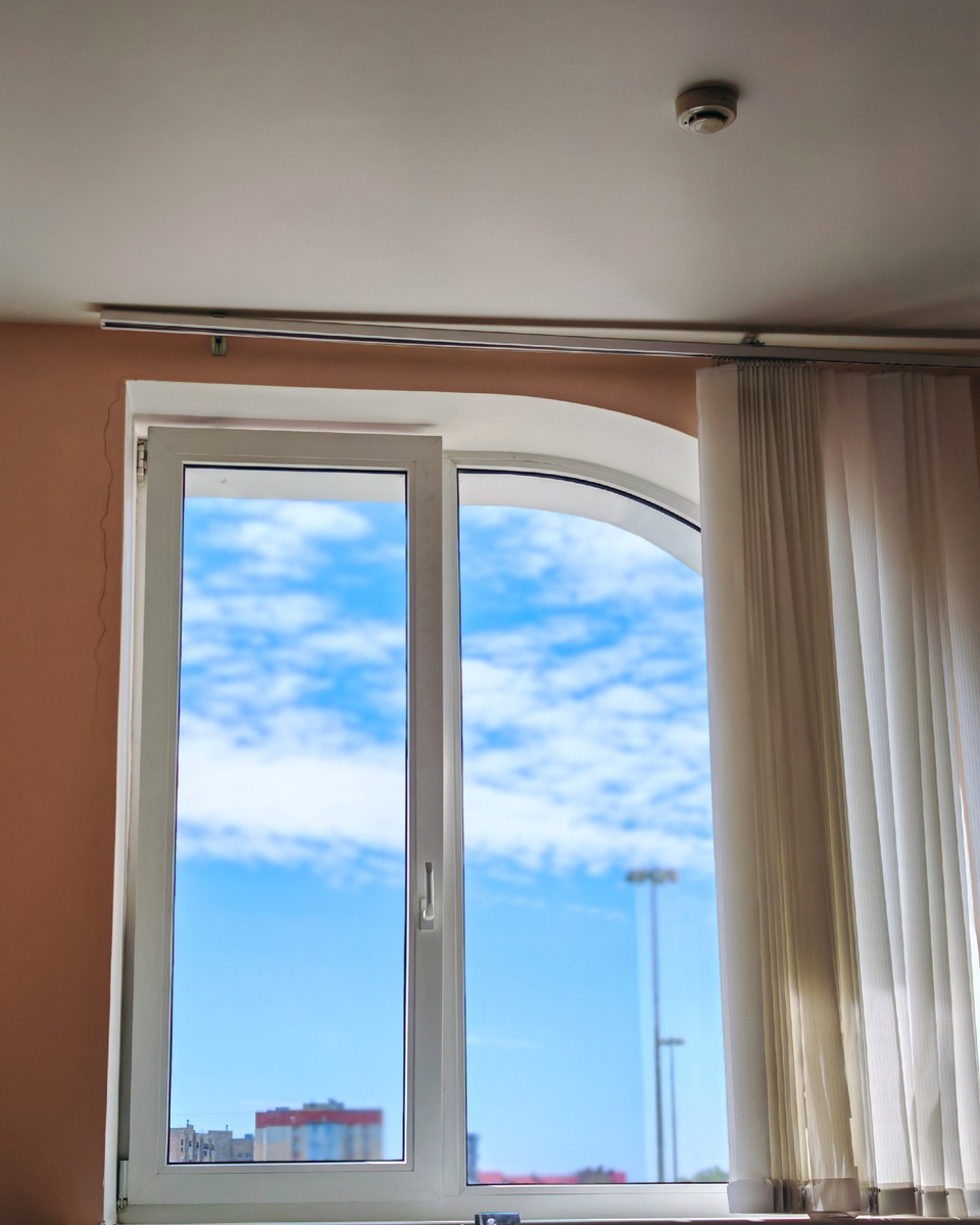 А за окном - весна