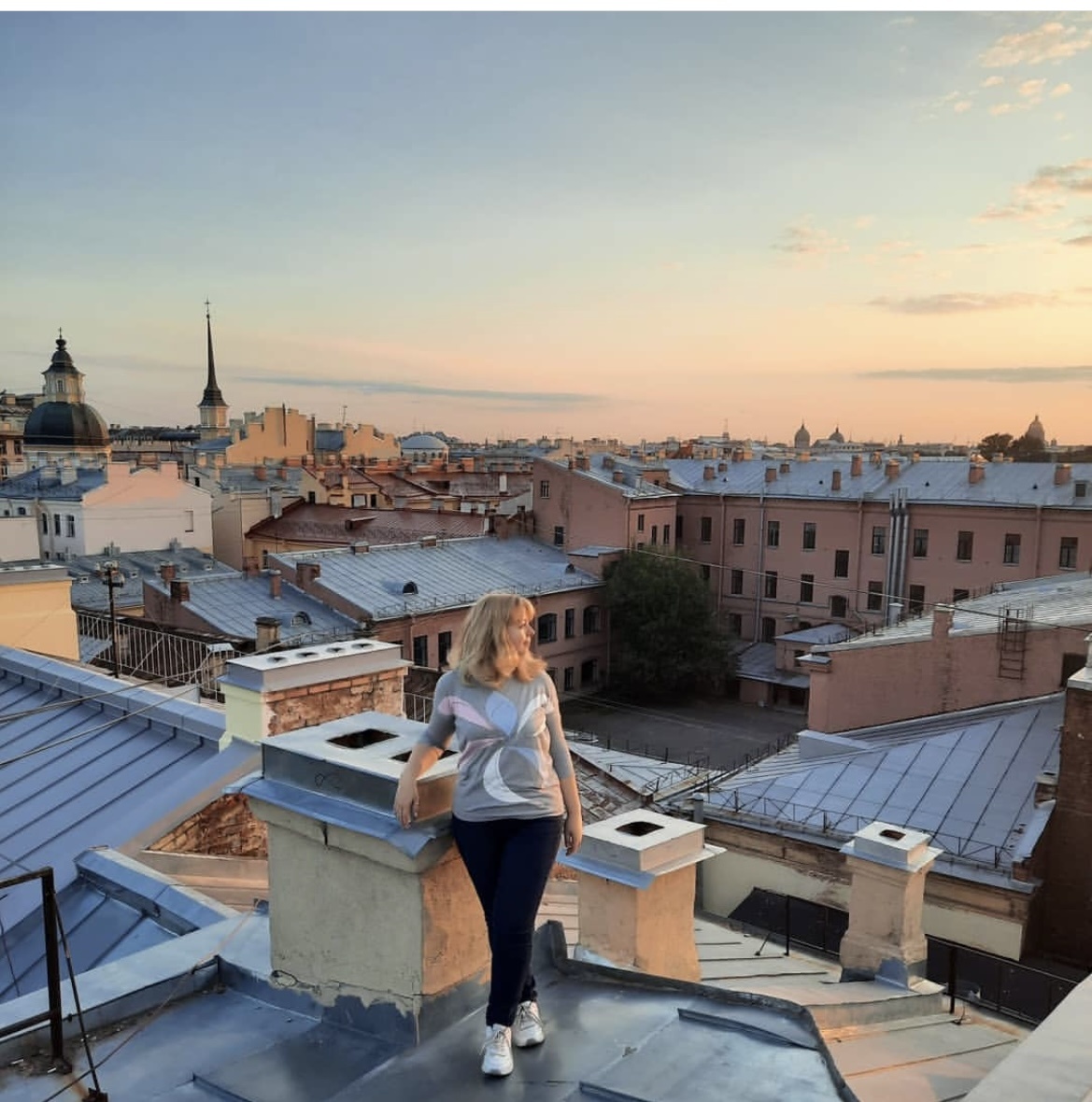 Художница Ирина Селина вдохновляется белыми ночами Петербурга