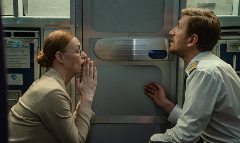 Фрагмент из фильма "Кто там?"