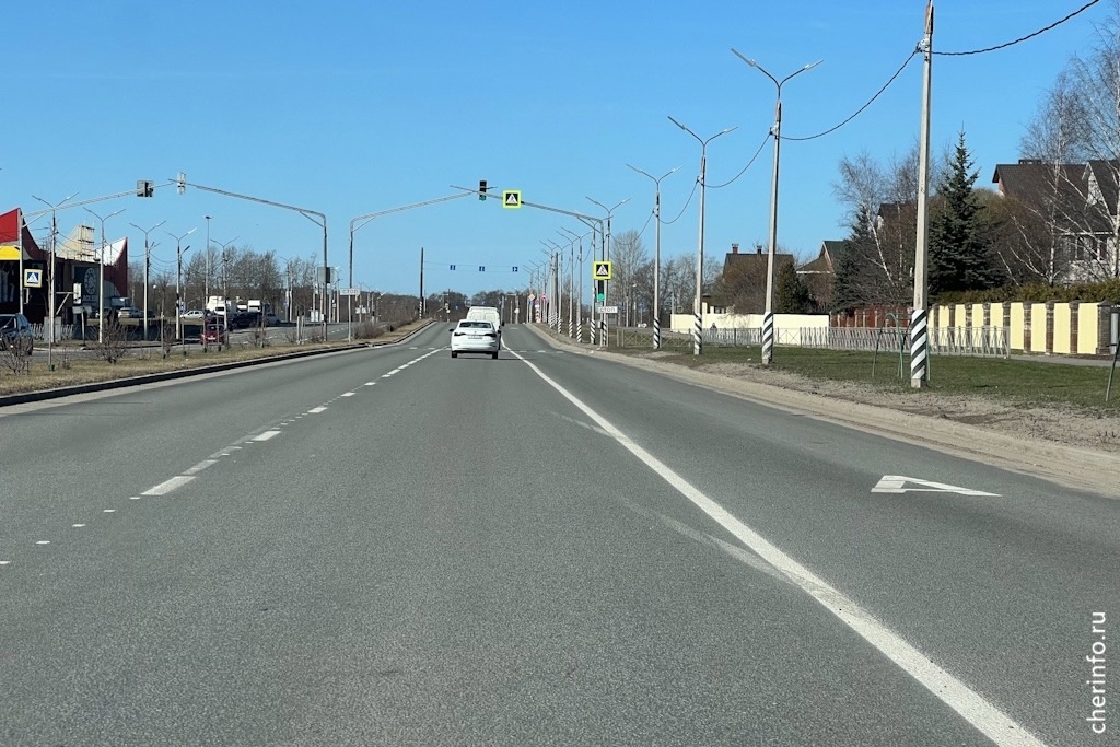    Нарушение попало на дорожные камеры. Водителю грозит штраф до 3750 рублей или лишение прав на срок от четырех до шести месяцев.