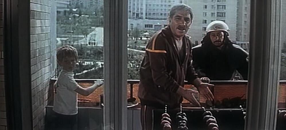 Кадр из отечественного фильма «Когда наступает сентябрь»