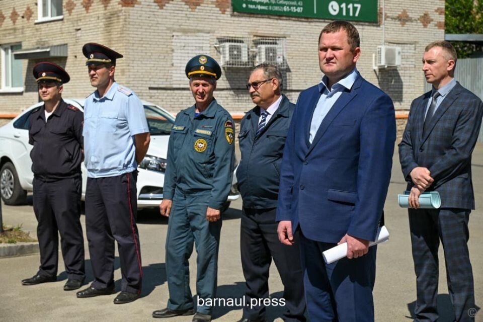    Контроль паводковой ситуации в микрорайоне Затон. Источник: Barnaul.org