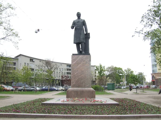 Памятник А.С. Попову