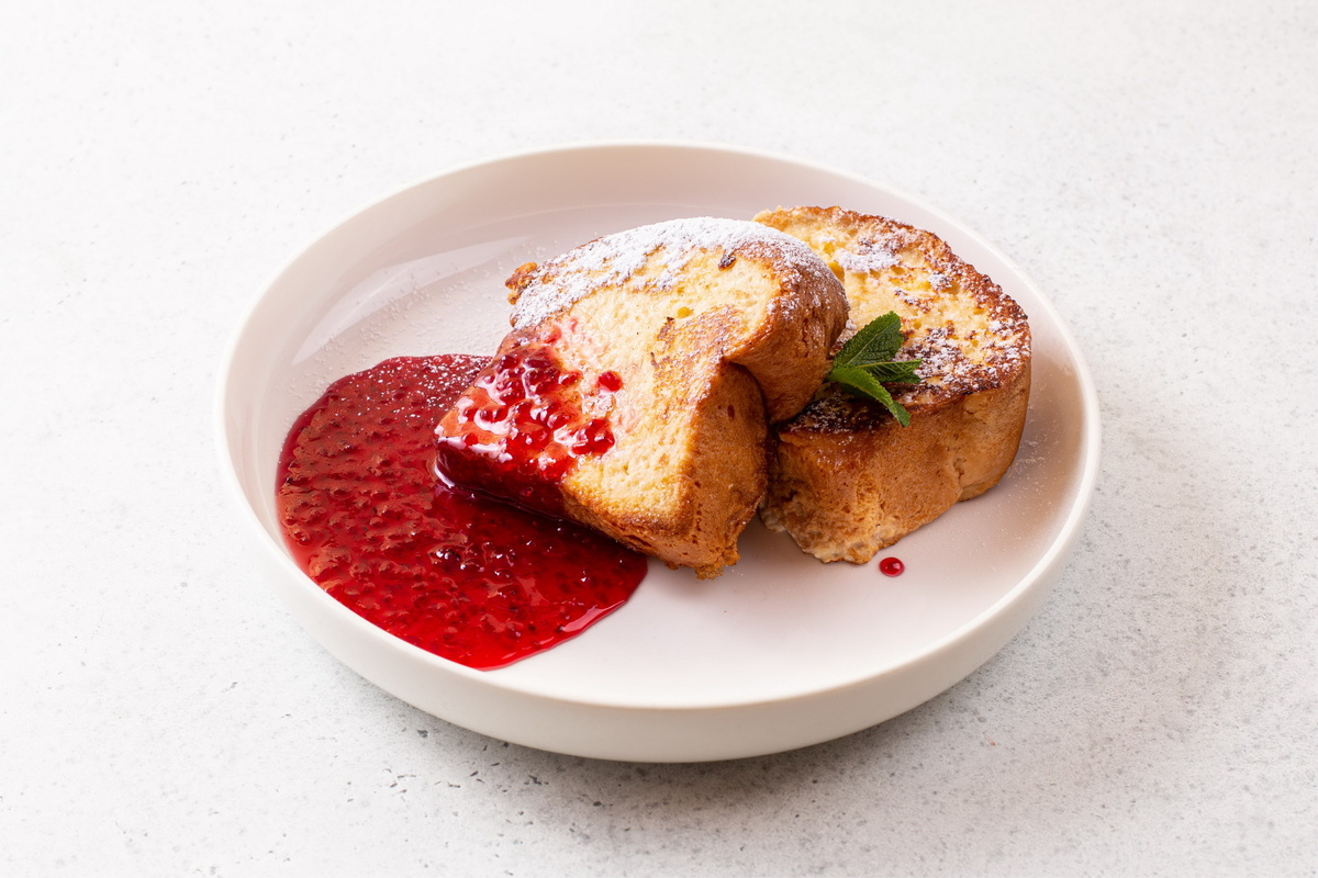 Французский тост, 550 руб, Кафе-пекарни "Хлеб Насущный"