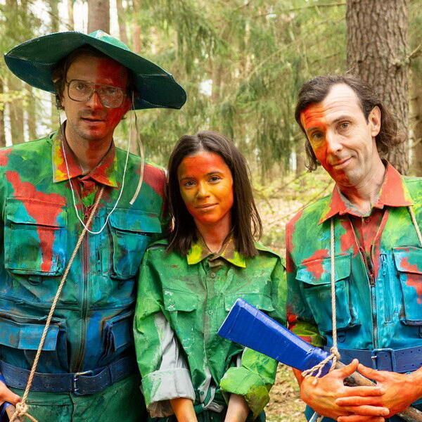     Дмитрий Колчин продолжит снимать кино в колонии в сериале «Мотай!»