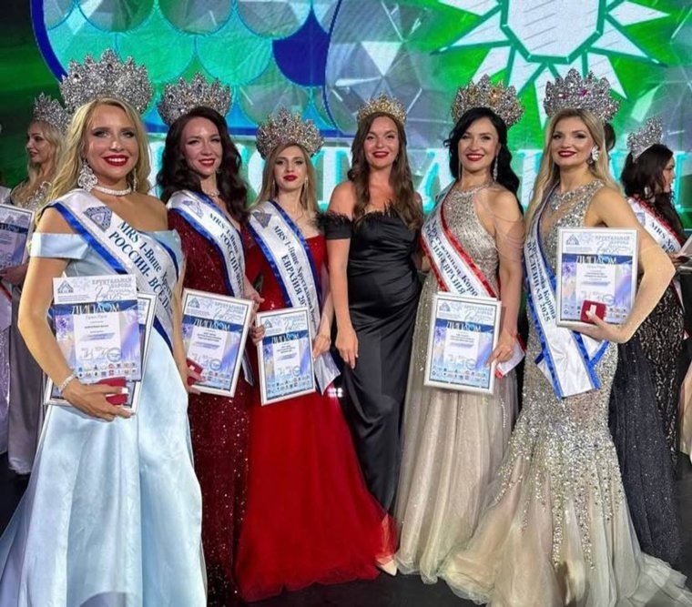 Пять югорчанок выиграли короны на международном конкурсе «Миссис Хрустальная корона России». Фото: Instagram* (принадлежит компании Meta, признанной в России экстремистской и запрещенной)/ natalipalyanova
