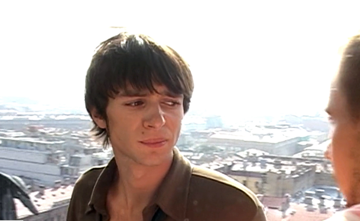 Кадр из кинофильма "Прогулка", 2003 г., режиссер Алексей Учитель, сценарист Авдотья Смирнова (скриншот) 