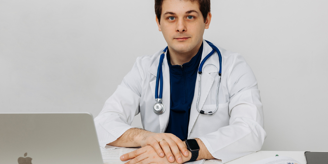 Высокое артериальное давление и головная боль – это не гипертонический криз