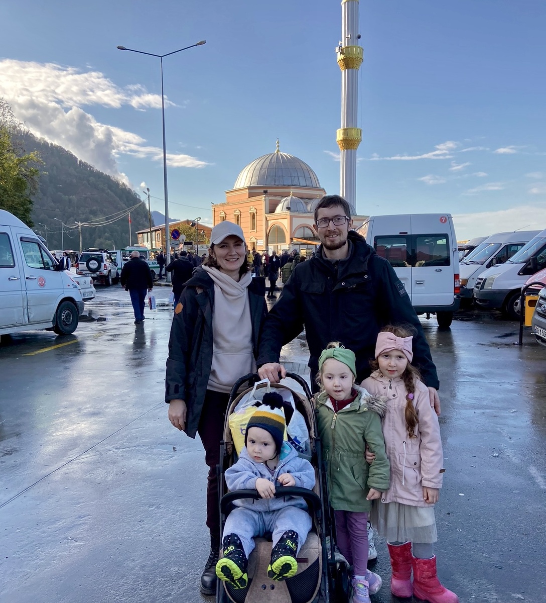 Довольные, еще не знаем что нас ожидает