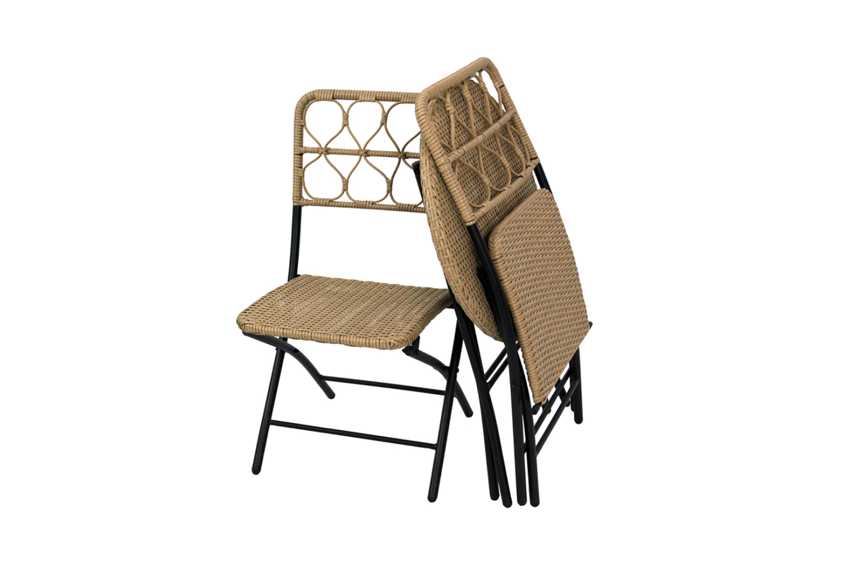 Легкую складную мебель удобно перевозить. Также компактно поместится на террасе или в кладовой для зимнего хранения.