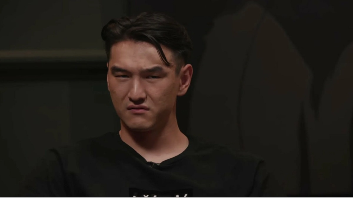 Нурлана Сабурова задержали в России. Ему грозит депортация. Кадр из шоу "Что было дальше?"

