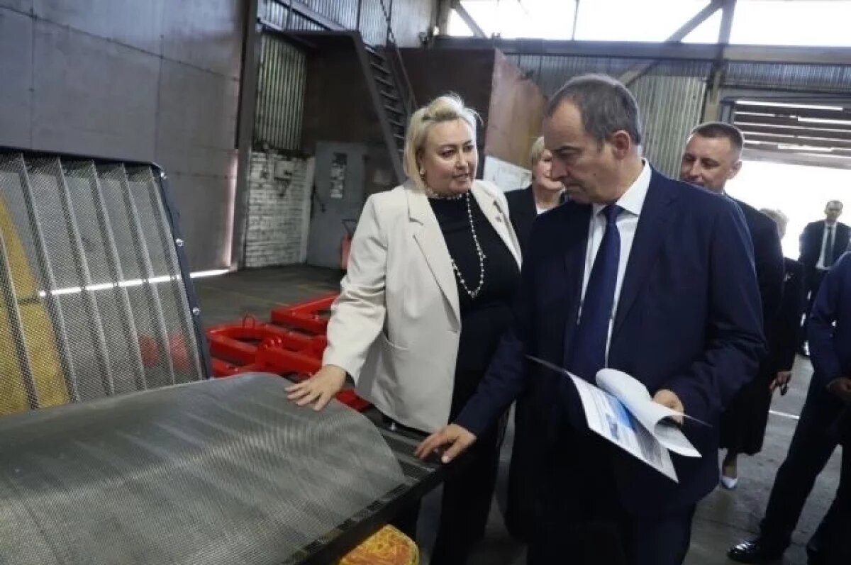    Юрий Бурлачко отметил активную работу предприятий Гулькевичского района