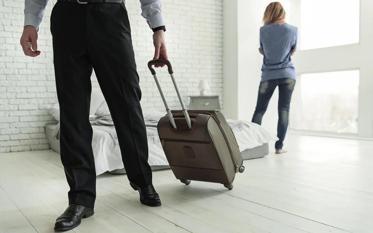 И удали все мои фото с телефона