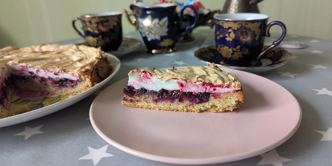 Жду первую смородину, чтобы готовить эту выпечку чаще...