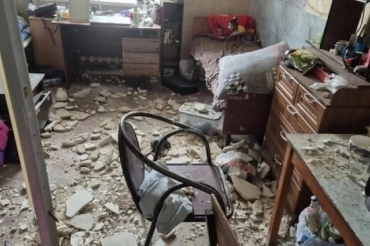    В общежитии Строительного колледжа рухнул потолок