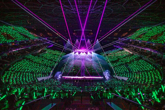    WayV, юнит группы SM Entertainment NCT, на концерте в Шанхае, Китай, август 2024 года. В состав юнита входят три китайских участника, но нет участников из Кореи.