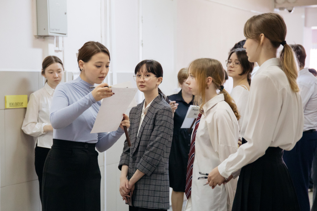    Распределение платных мест на различные специальности в вузах России взяло на себя государство