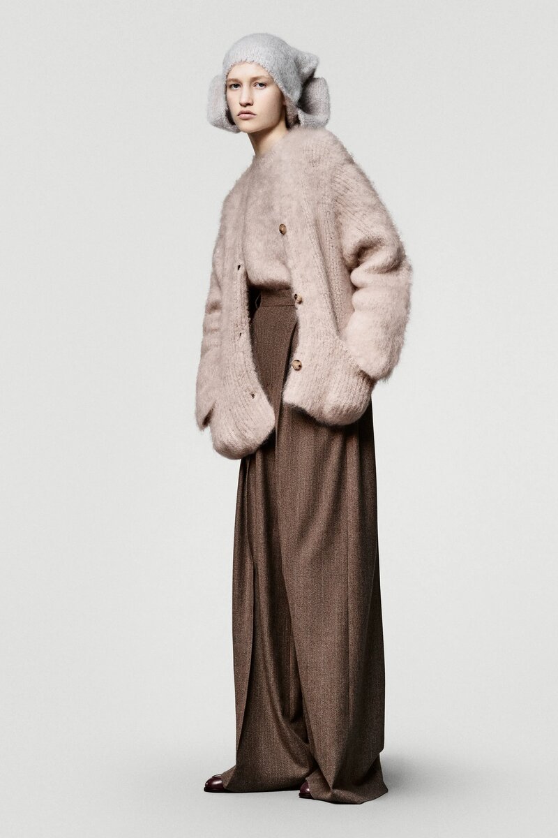 Loro Piana Fall 2025 Ready-To-Wear