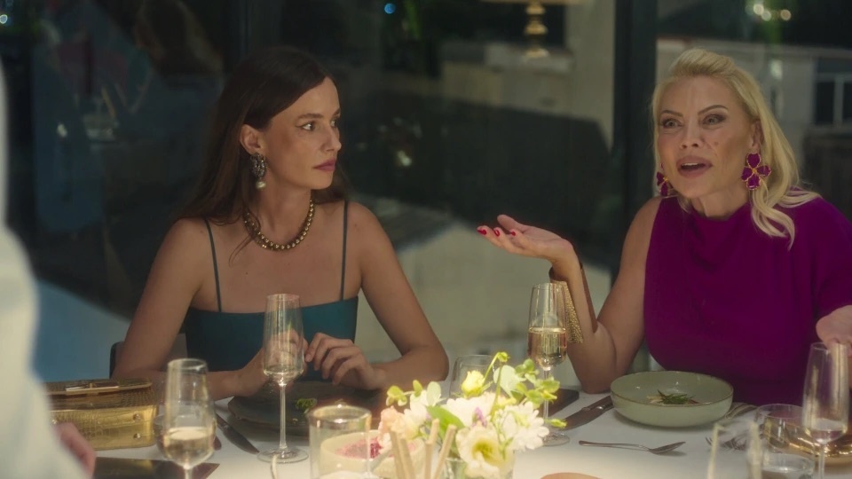 Кадр из турецкого сериала «Спасибо. Следующий!»