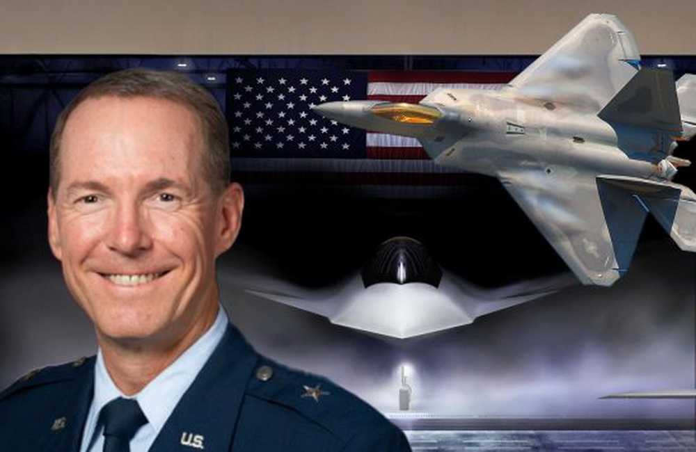 Бригадный генерал ВВС США и командующий 412-м испытательным крылом на авиабазе Эдвардс Дуглас Уикерт с позывным «Бикер». 