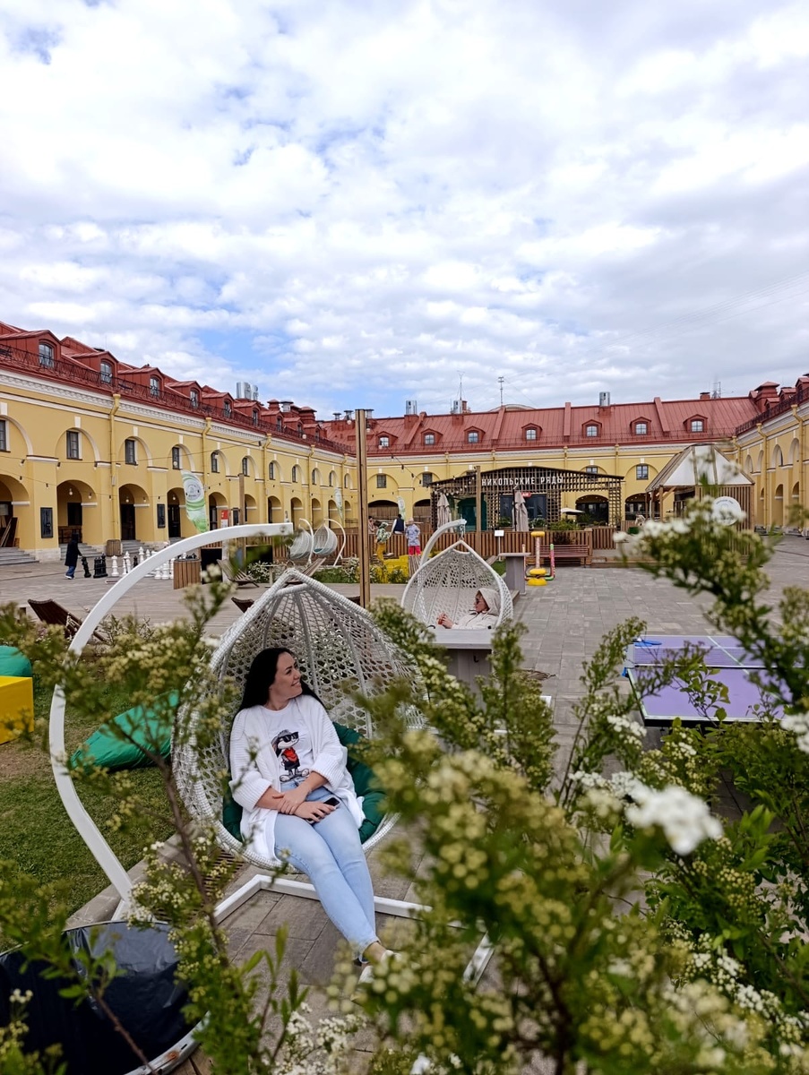 В гольф не играли, а вот на подвесных качелях с удовольствием покатались 