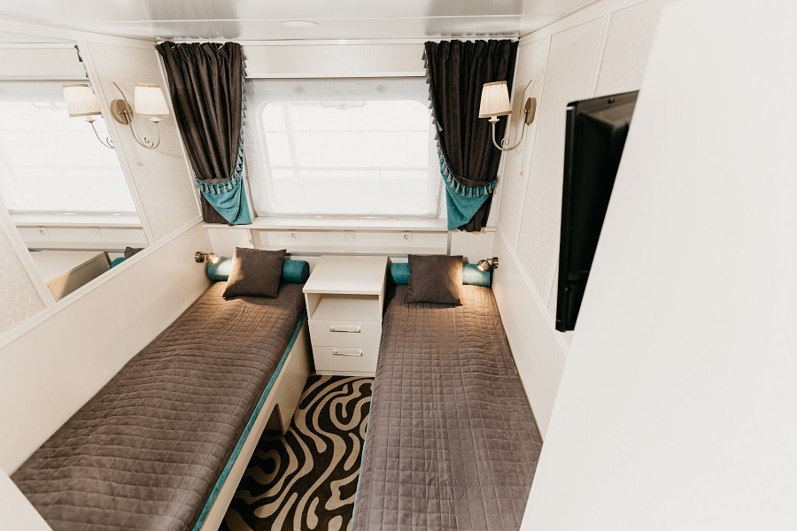 Каюта А2 Комфорт, цена от 128 000 рублей за 4 ночи на 2 пассажиров.