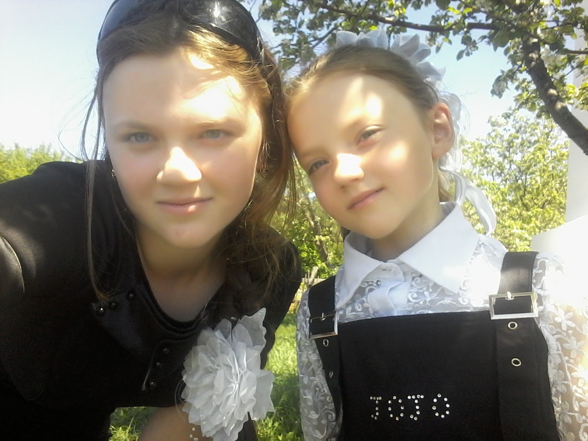 Старшая и средняя дочери