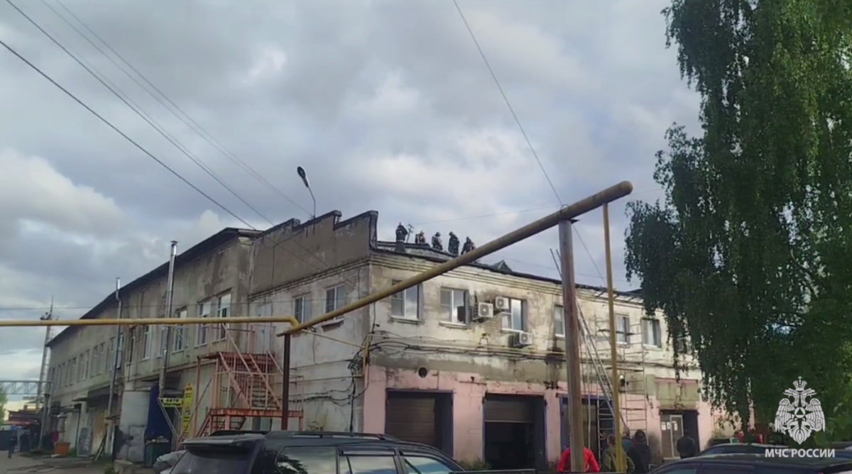    20 человек самостоятельно эвакуировались до прибытия спасателей