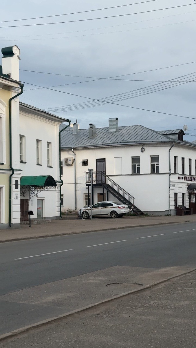 ул. Симановского 8