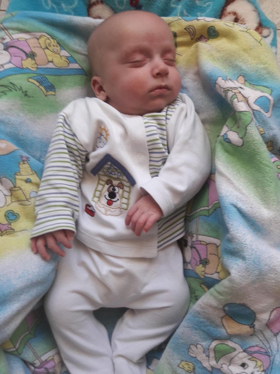 Даня 3 месяца