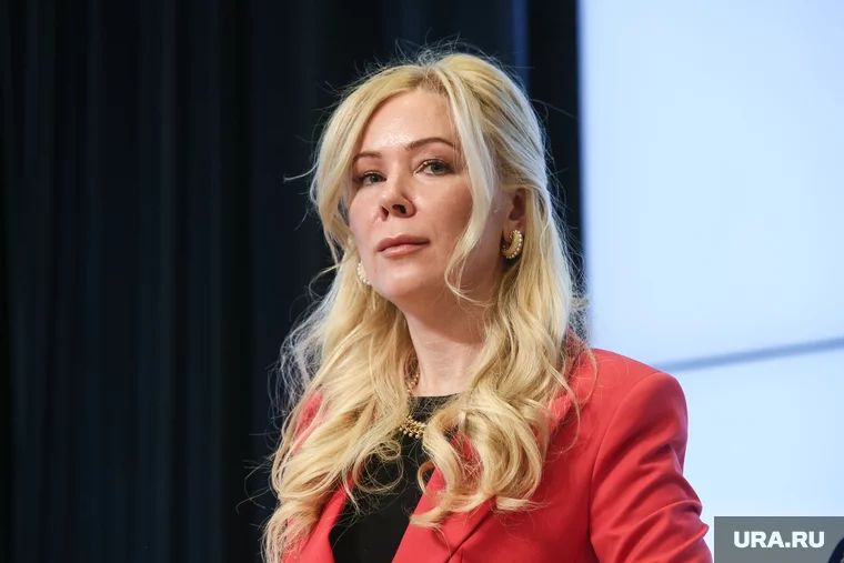 Екатерина Мизулина считает, что нередко дети избивают сверстников ради видео в соцсетях
Фото: Георгий Бергал © URA.RU