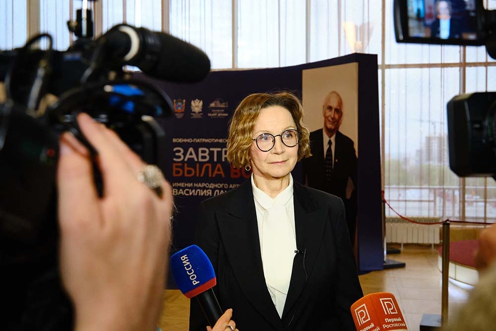    Почетным гостем фестиваля стала вдова Василия Ланового народная артистка Ирина Купченко. / Предоставлено пресс-службой фестиваля "Завтра Была война"