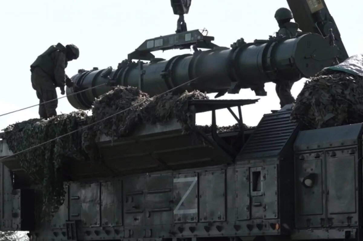    Появились кадры удара «Искандера» по боевикам ВСУ в лагере подготовки