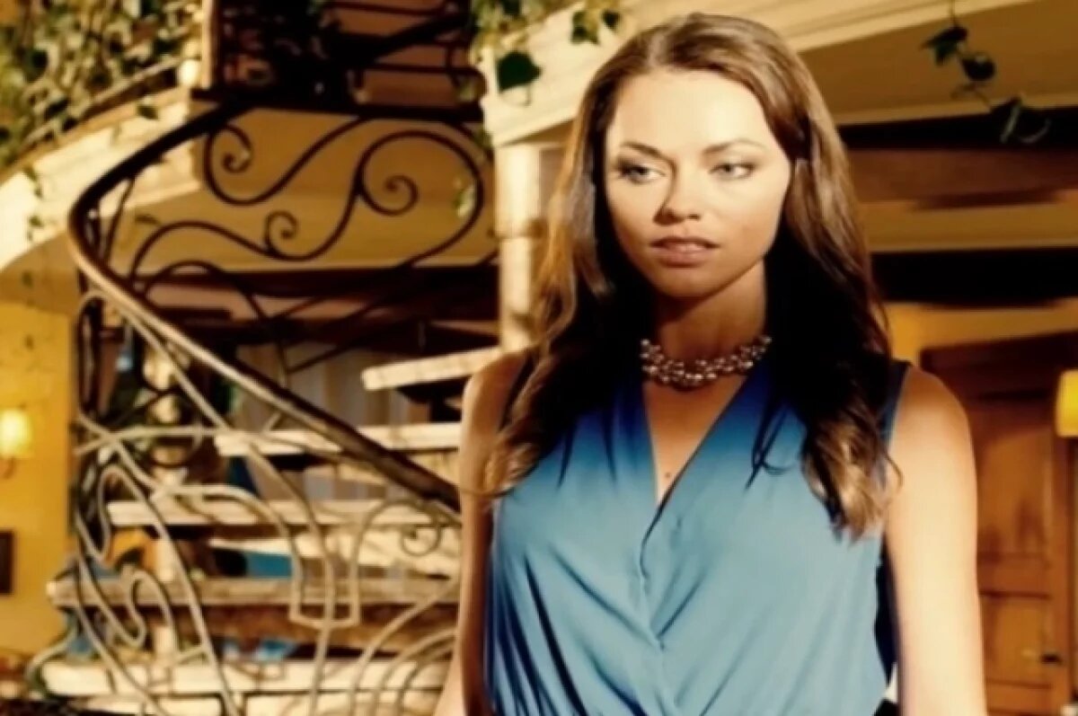    Назвавшая Путина главой Украины телеведущая снималась в сериале с Прилучным