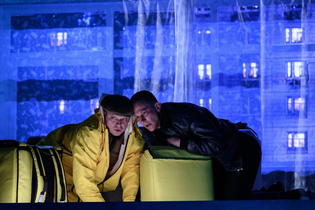 Медиацентр МХТ имени А.П. Чехова / Александра Торгушникова
Грабители Конь (Анатолий Кот) и Румын (Павел Чинарёв)