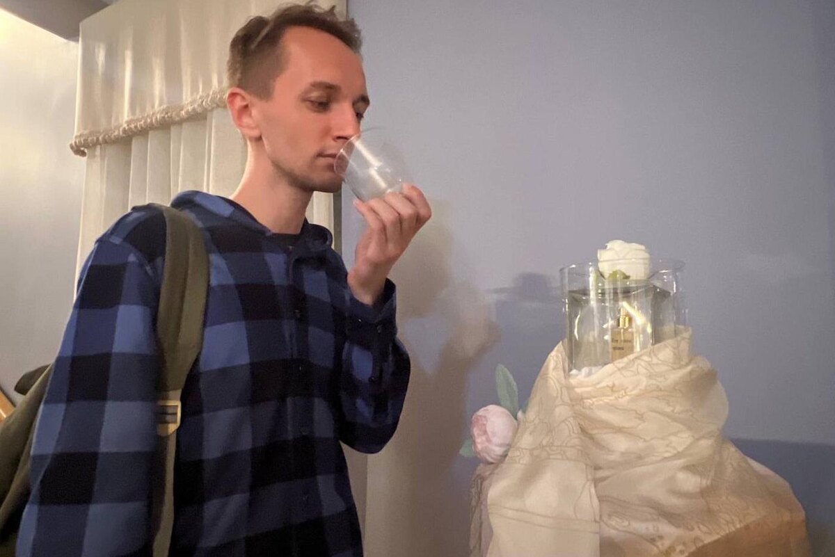 Ароматом духов Натальи Николаевны интересовались мужчины. @Динара Кафискина.