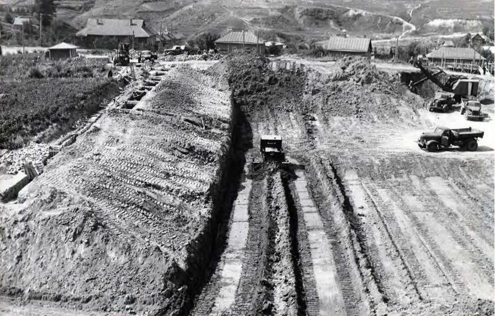 Строительство стадиона. 