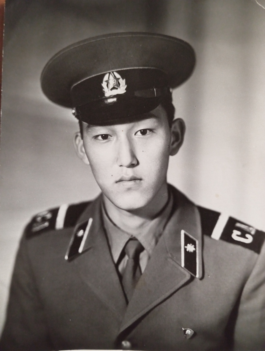 Батр Иванов в армии. 