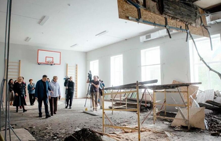    Хинштейн оказался в центре скандала: «можешь продать почку для восстановления школы»