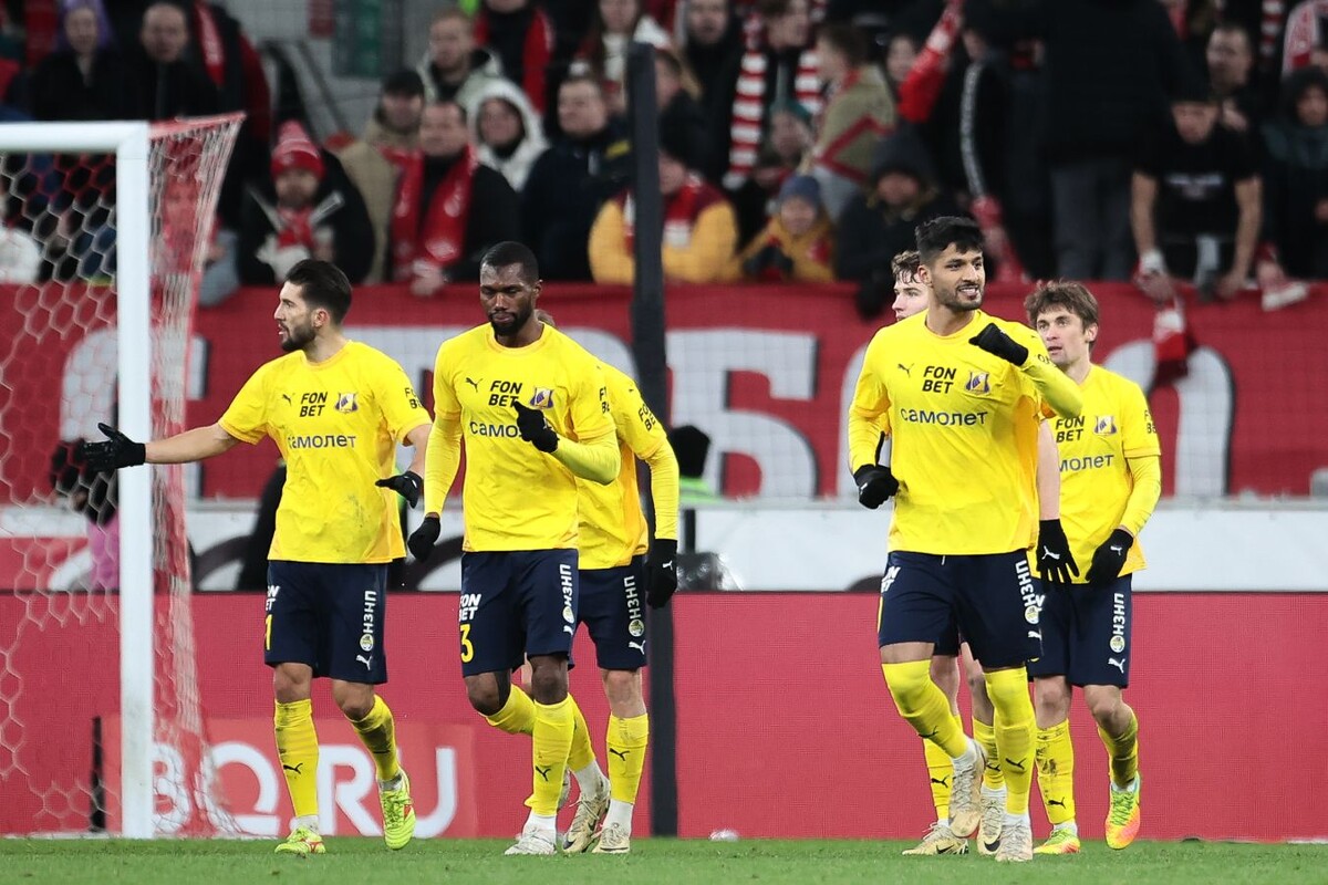 Футболисты "Ростова". 