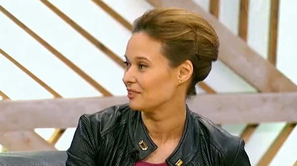 Элеонора не пошла по стопам матери. она финансист