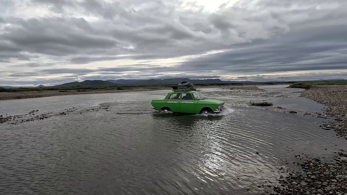 Как наш "Москвич" миновал ЭЛЬГЫГЫТГЫН и попал на СТРОЙКУ ВЕКА!
