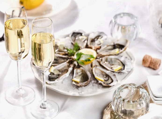  Устрицы с шампанским и лимоном