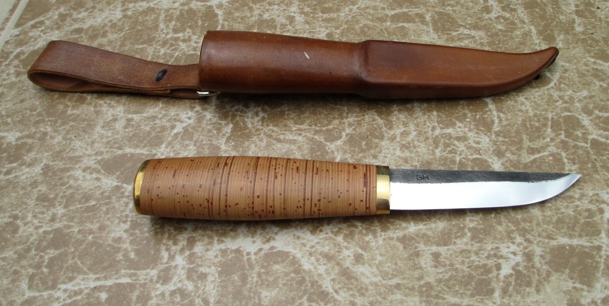 Пуукко с наборной берестяной рукоять