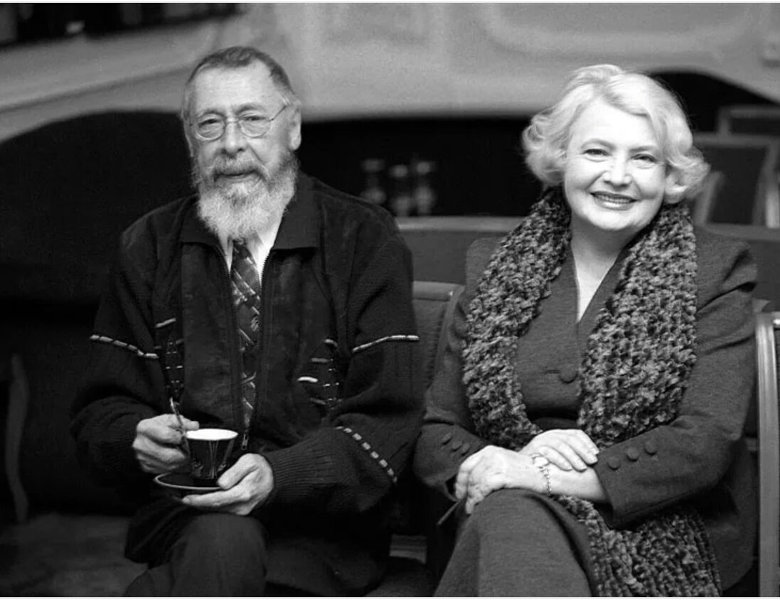 Олег Ефремов и Татьяна Доронина. Фото из открытых источников