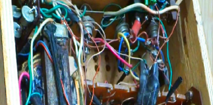 Регулятор мощности на тиристоре от светомузыки КУ202. Такая схема выдержит многое!