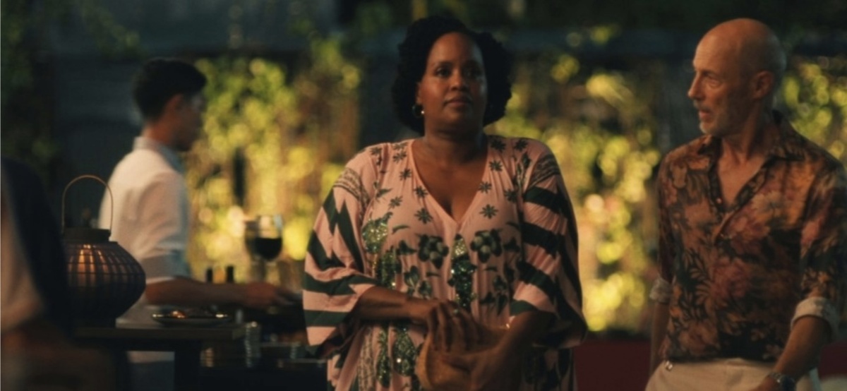 Белинда (Наташа Ротвелл)и Грег (Джон Грайс)