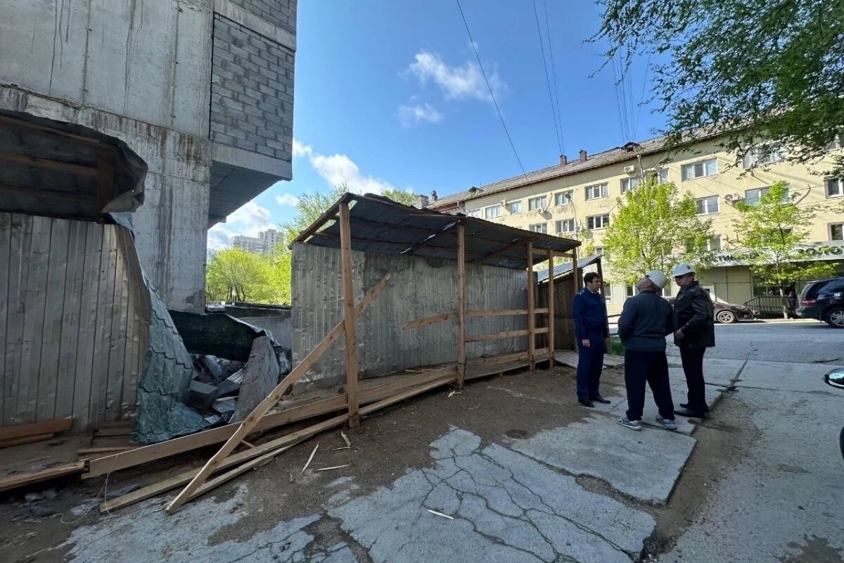    Прокуратура Хабаровска проверяет обрушение балкона в многоэтажке